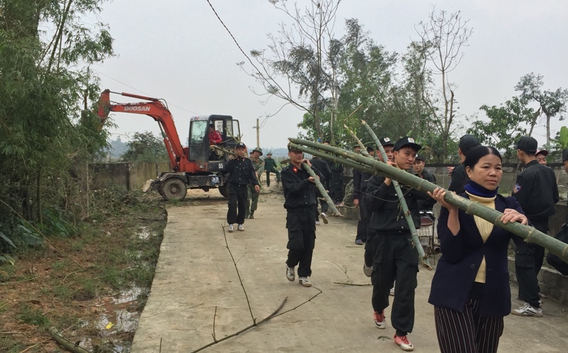 Cảnh sát cơ động và người dân hưởng ứng chiến dịch “Thế giới sạch hơn 2017” - Hình 6