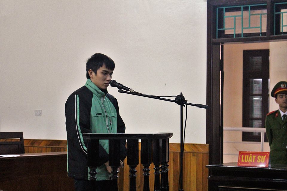 Hà Tĩnh: Tài xế lái xe hất văng cảnh sát giao thông lĩnh 10 năm tù - Hình 1