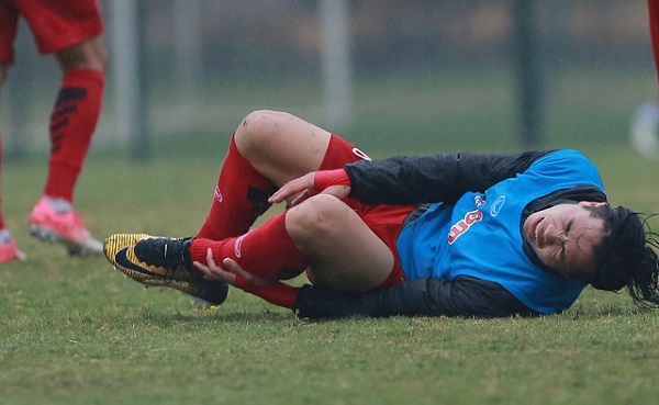 Dính chấn thương trong buổi tập, Công Phượng có thể lỡ VCK U23 châu Á