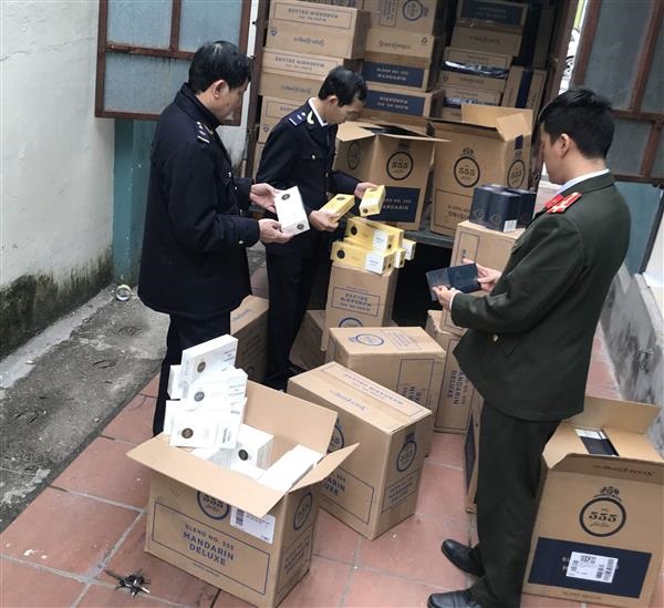 Quảng Ninh: Bắt giữ lô thuốc lá lậu trị giá gần 2 tỷ đồng - Hình 1