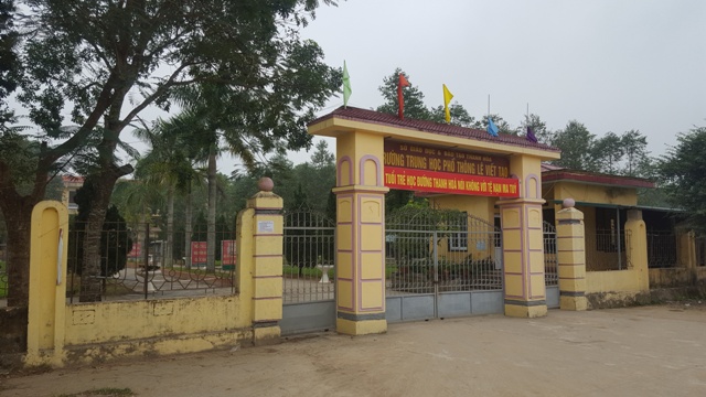 Trường THPT Lê Viết Tạo (Thanh Hoá): Yêu cầu trả lại các khoản thu trái quy định