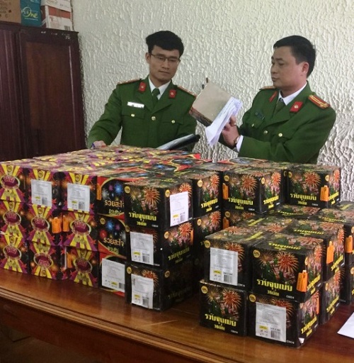 Quảng Bình: Liên tiếp bắt giữ các đối tượng vận chuyển pháo lậu