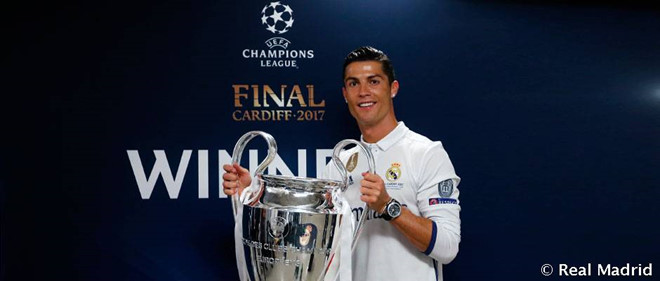 Ronaldo giành thêm 2 danh hiệu cá nhân trong năm 2017 - Hình 1
