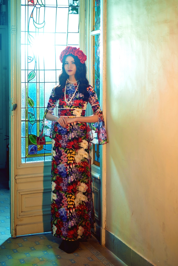 Á hậu Thùy Dung “gợi ý” trang phục áo dài đón Tết - Hình 3