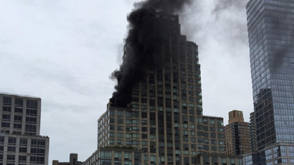 Mỹ: Hỏa hoạn tại Tháp Trump ở khu vực thành phố New York - Hình 1