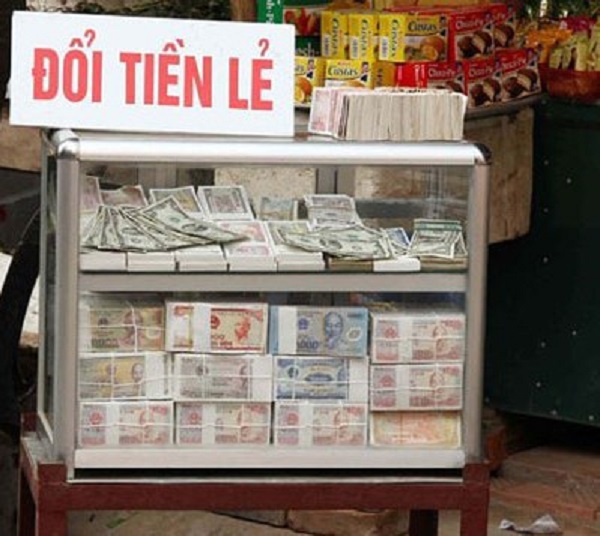 Hà Nội: Chấm dứt dịch vụ đổi tiền lẻ tại các lễ hội - Hình 1
