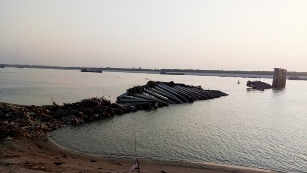 Dự án kè hơn 84 tỷ đồng trên sông Hồng: Vừa bàn giao, đưa vào sử dụng đã hỏng