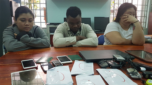 Hà Tĩnh: Bắt nhóm lừa quà tặng, chiếm đoạt 9 tỷ đồng