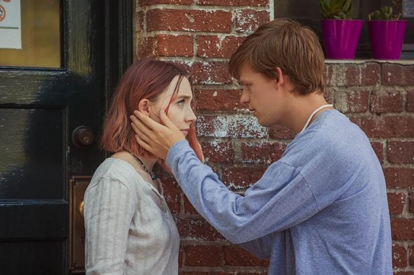 Đắm chìm trong khoảng trời ký ức cùng trailer “Lady Bird: Tuổi Nổi Loạn” - Hình 5