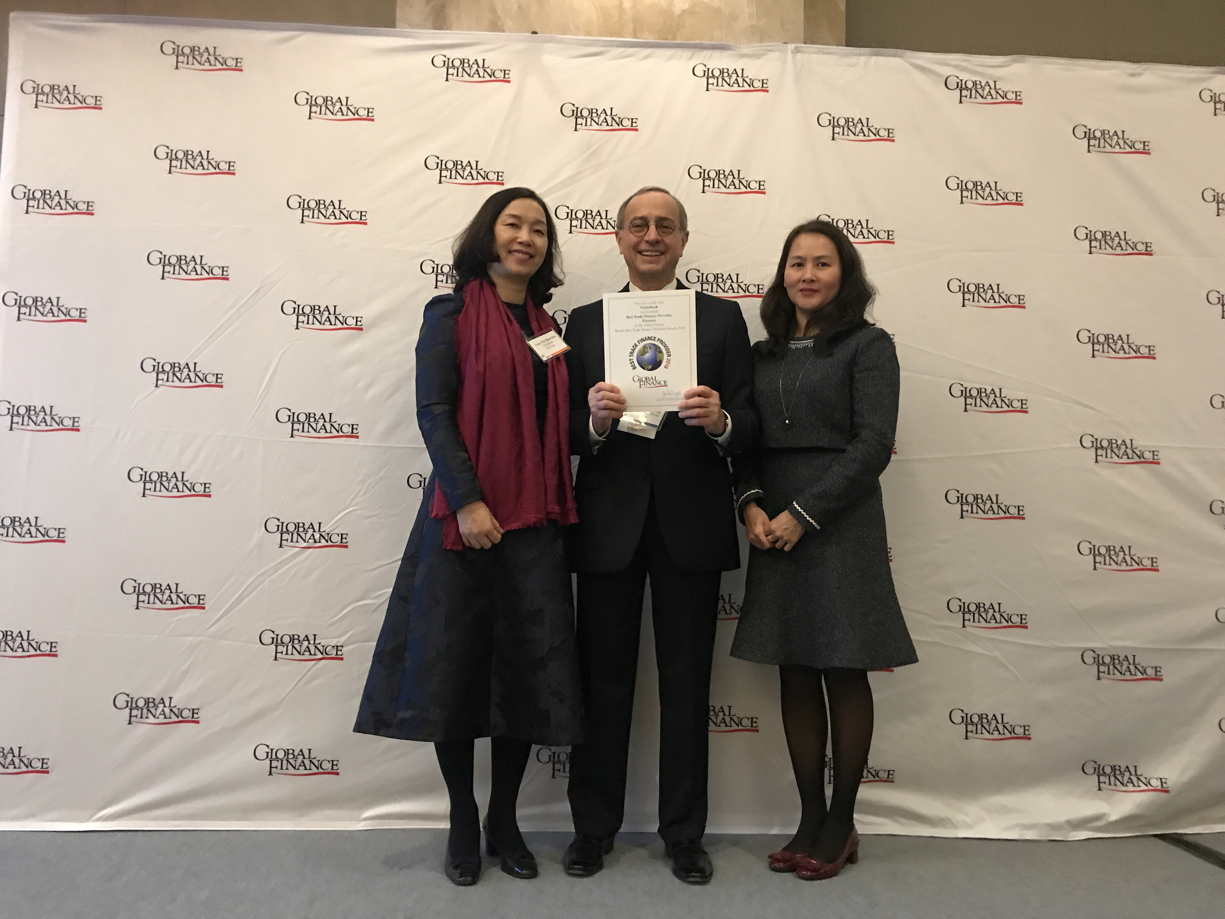 Global Finance vinh danh VietinBank là Ngân hàng Tài trợ thương mại tốt nhất Việt Nam