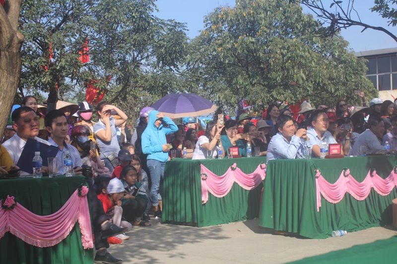 Hội chợ tuổi thơ vì học sinh nghèo dịp Tết Nguyên đán 2018 - Hình 2