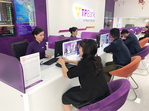 TPBank khai trương liên tiếp 2 điểm giao dịch mới tại Cẩm Phả và Vinh - Hình 2