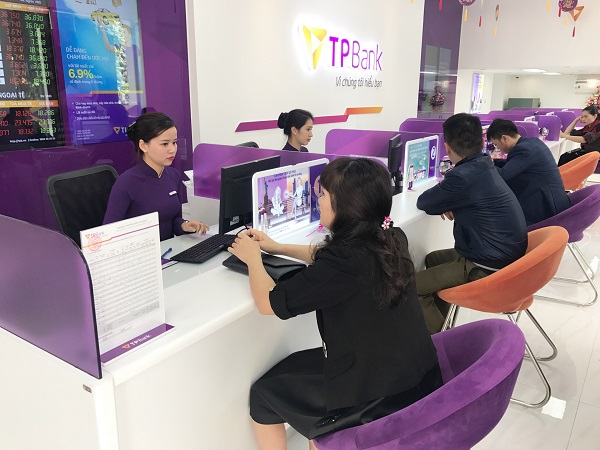 TPBank khai trương liên tiếp 2 điểm giao dịch mới tại Cẩm Phả và Vinh