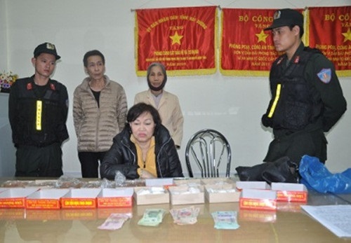Hải Dương: Phát hiện gần 1 kg heroin trong túi người đàn bà 64 tuổi