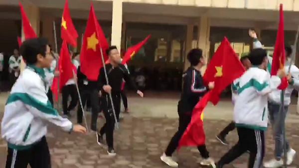 Xuất hiện công văn cho học sinh nghỉ học xem bóng đá: Bộ GD&ĐT lên tiếng