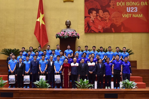Chủ tịch Quốc hội gặp mặt Đội tuyển U23 Việt Nam - Hình 1