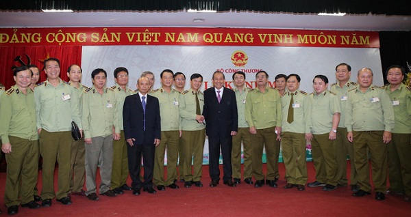 Phó cục trưởng Cục QLTT Nguyễn Trọng Tín: Nâng cao hiệu quả công tác chống buôn lậu - Hình 2