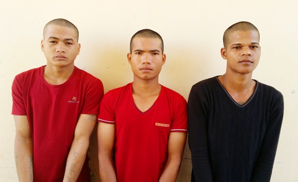 Gia Lai: 3 thanh niên đe dọa cướp 19.000 đồng - Hình 1