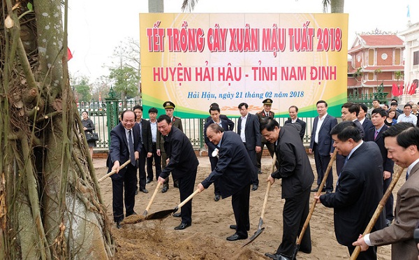 Thủ tướng Chính phủ Nguyễn Xuân Phúc: Thăm và làm việc tại huyện Huyện Hải Hậu - Nam Định - Hình 2