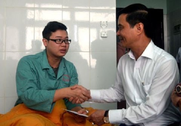 15 đối tượng hành hung bác sỹ, Bộ Y tế yêu cầu truy cứu trách nhiệm