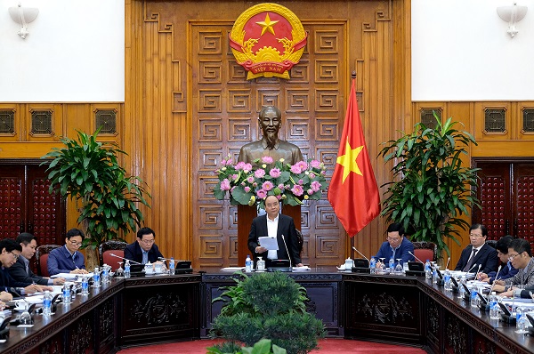 Thủ tướng Nguyễn Xuân Phúc chủ trì cuộc họp về xây dựng kết cấu hạ tầng đồng bộ - Hình 2