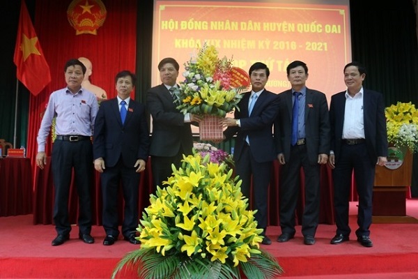 Hà Nội: Ông Đỗ Huy Chiến được bầu làm Chủ tịch UBND huyện Quốc Oai - Hình 1