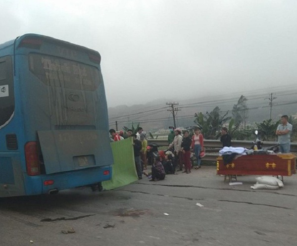 Nghệ An: Một người bị xe khách đâm tử vong