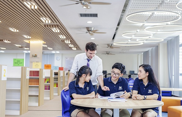 Vinschool công bố Chương trình học bổng toàn phần IGCSE - Cambridge