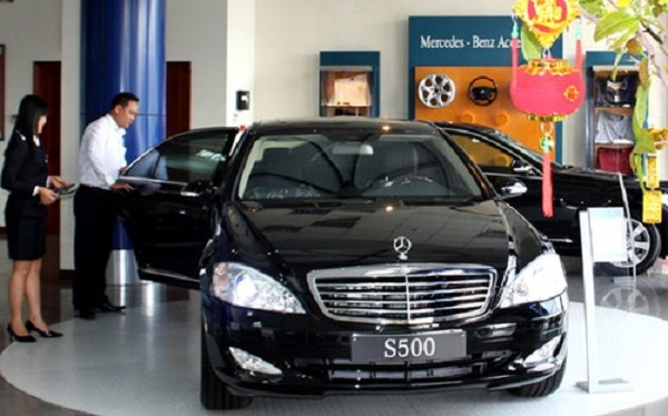 Từ 16/3, thí điểm nộp lệ phí trước bạ ô tô điện tử