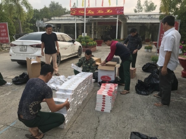 389 Long An: 2 tháng đầu năm bắt gần 500 ngàn bao thuốc lá lậu