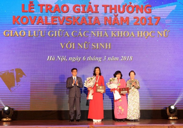 Phó Thủ tướng Vũ Đức Đam dự lễ trao Giải thưởng khoa học Kovalevskaia 2017