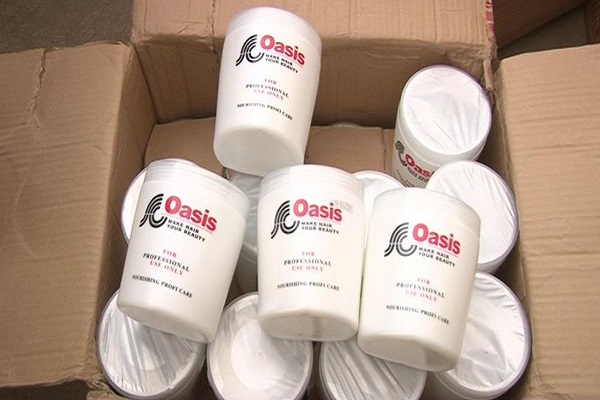 Thu giữ 480 hộp kem ủ tóc nhãn hiệu Oasis nhập lậu - Hình 1