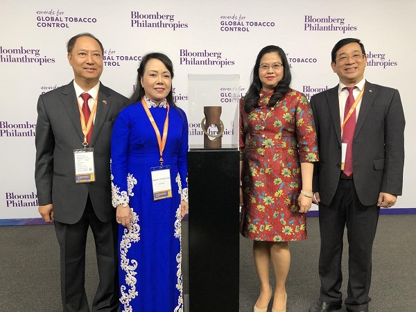 Bộ Y tế Việt Nam nhận giải thưởng quốc tế về kiểm soát thuốc lá - Hình 1