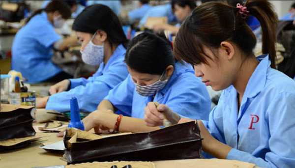 8/3 bàn về nguy cơ thất nghiệp của phụ nữ