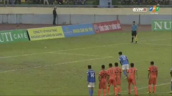 Than Quảng Ninh chật vật đánh bại SHB Đà Nẵng