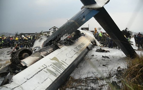 Vụ tai nạn máy bay tại Nepal: Tìm thấy 50 thi thể nạn nhân - Hình 1