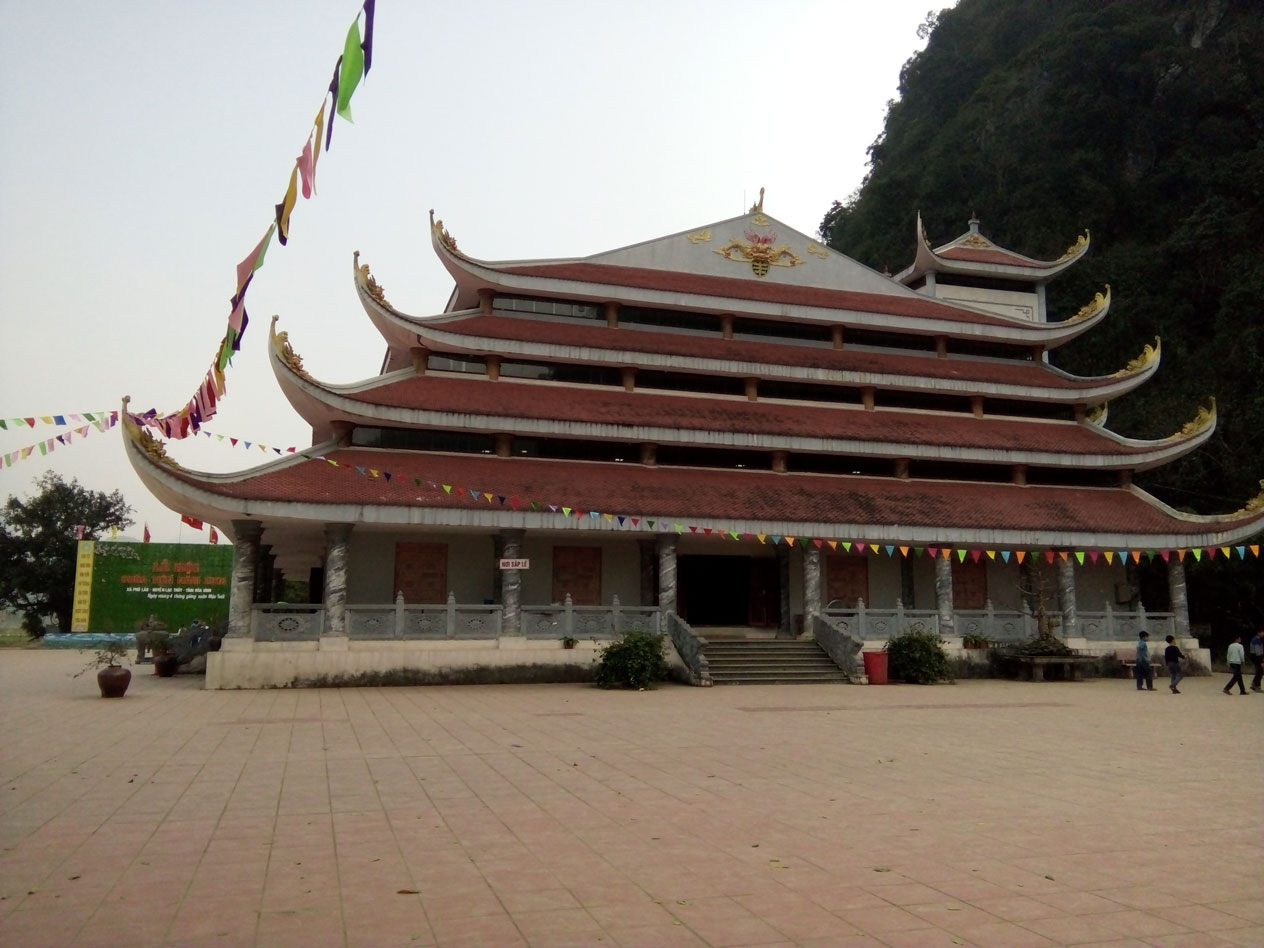 Lễ hội Chùa Tiên (Hoà Bình): Tháo gỡ “điểm nghẽn” trong quản lý