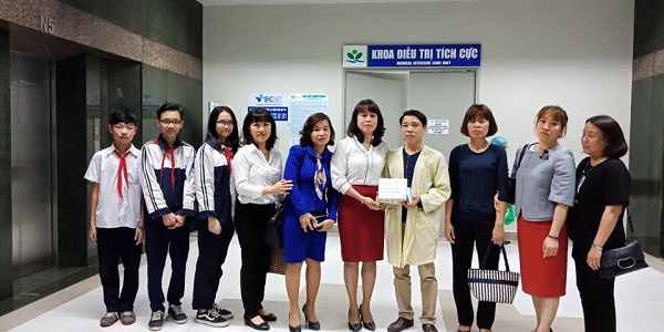 Trường THCS Khương Đình kêu gọi hơn 123 triệu đồng giúp học sinh mắc bệnh hiểm nghèo - Hình 3