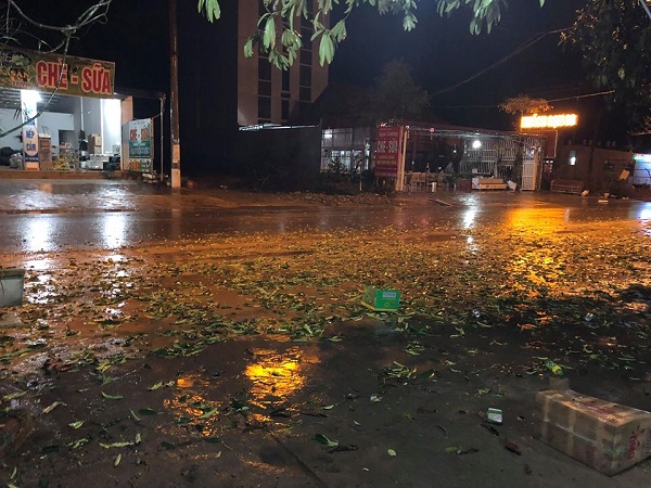 Mộc Châu – Sơn La: Bất ngờ xuất hiện mưa đá gây thiệt hại lớn - Hình 1