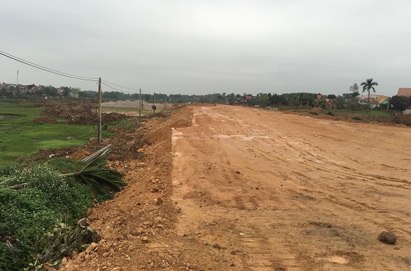 Lạ lùng việc “bốc hơi” hàng chục nghìn m3 đất thải dự án Cao tốc Bắc Giang - Lạng Sơn - Hình 1