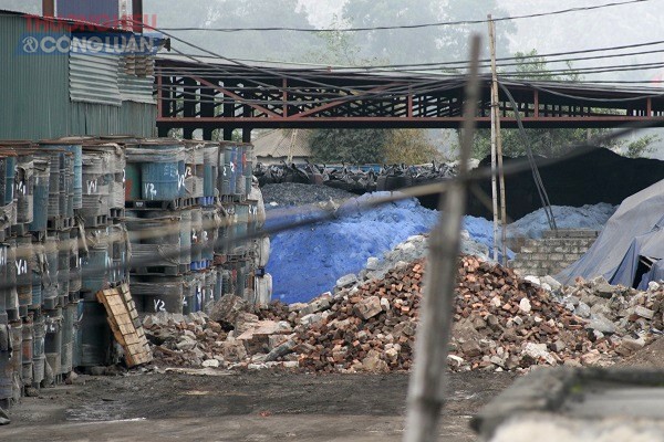 Hàng loạt thùng phi “bí ẩn” trong khuôn viên Công ty XNK Đà Nẵng gây ô nhiễm môi trường? - Hình 3