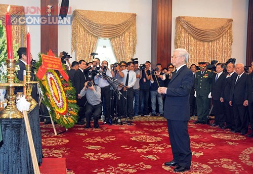 Tổng Bí thư đọc điếu văn tiễn biệt nguyên Thủ tướng Phan Văn Khải