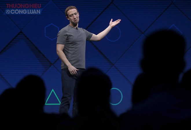 Cổ phiếu Facebook tiếp tục giảm giá sau khi Mark Zuckerberg xin lỗi