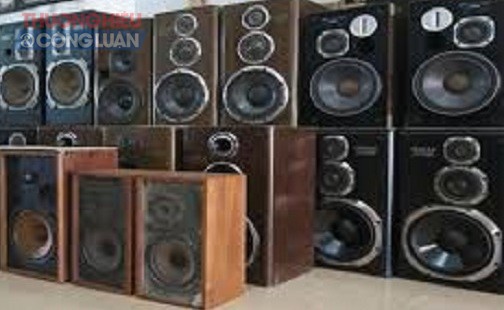 Móng Cái: Thu giữ 17 chiếc âm ly, cùng 6 đôi loa công suất lớn nhập lậu