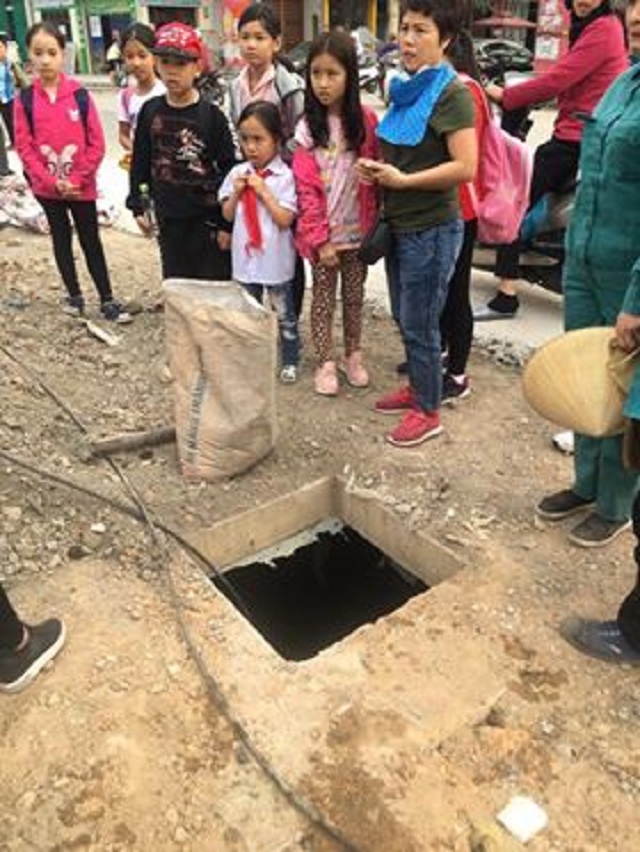 Quảng Ninh: Thi công đường Nguyễn Văn Cừ, một học sinh ngã xuống cống - Hình 1
