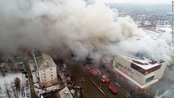 Vụ cháy trung tâm thương mại ở Nga: Số người chết đã lên tới 53 - Hình 1