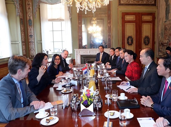 Chủ tịch Quốc hội Nguyễn Thị Kim Ngân thăm Viện Deltares tại Hà Lan