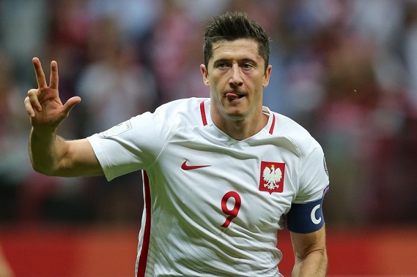 Lewandowski muốn được chuyển tới Benabeu - Hình 1