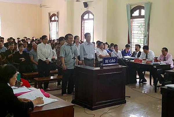 TAND TP. Cần Thơ xét xử 3 cán bộ ngân hàng VDB lừa đảo chiếm đoạt 147 tỷ đồng
