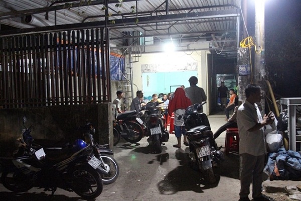 TP. Hồ Chí Minh: Hai người đàn ông bị điện giật tử vong khi đang hàn bồn nước - Hình 1